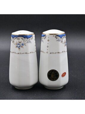 Seizan Mood Indigo 7936 Salt And Pepper Shakers Vintage Japan‎ Blue Floral